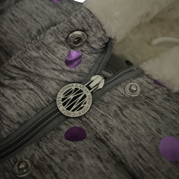 NWT🏷️ DKNY Baby Girls Puffer Jacket, Size 12M - Picture 7 of 8